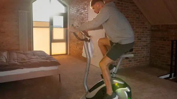 Jaki rower stacjonarny kupić, aby uniknąć złych wyborów?